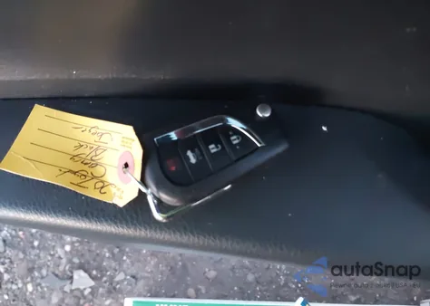 2020 Toyota Camry Se z USA, uszkodzony, nr VIN 4T1G11AK1LU946926